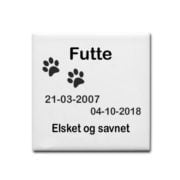 Minde flise / Gravsten til Hund